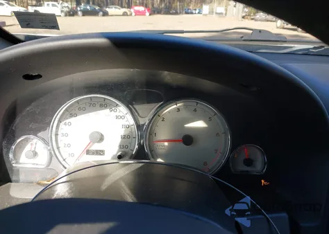 2005 Saturn Vue 4 Cyl z USA, uszkodzony, nr VIN 5GZCZ33D05S863894